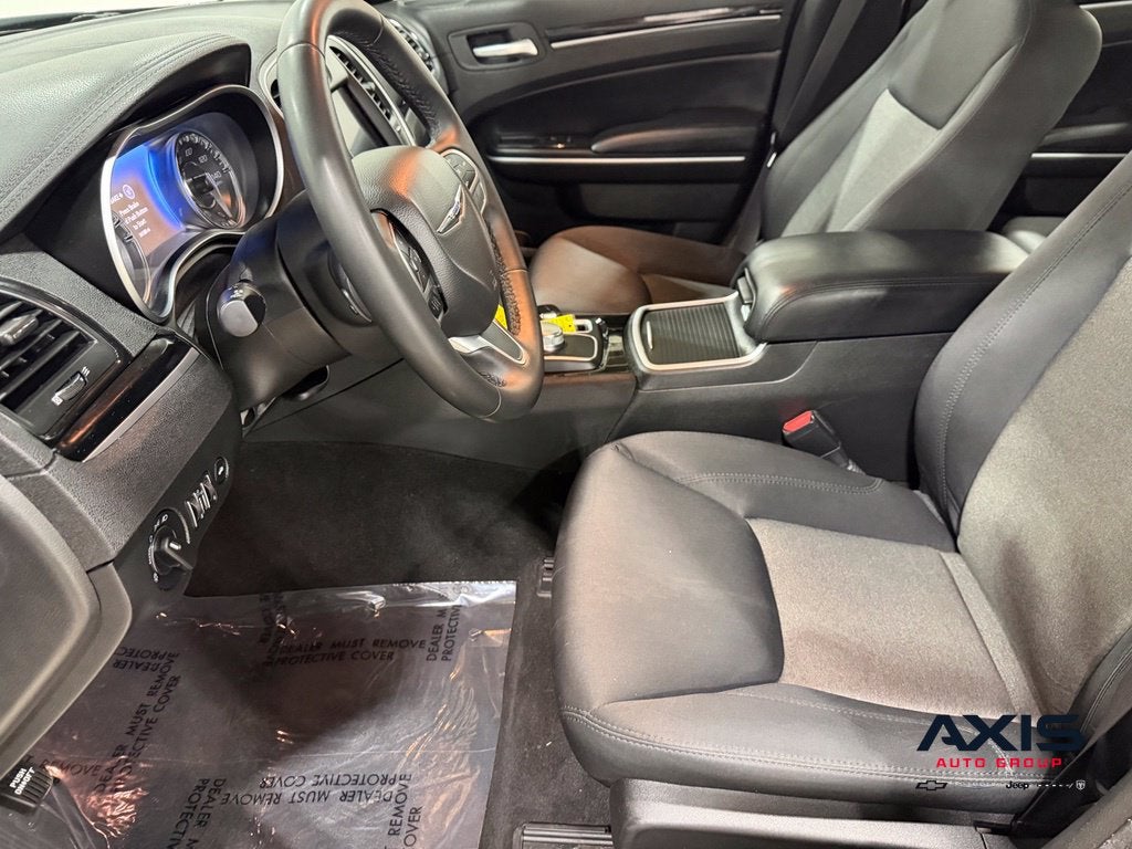 2023 Chrysler 300 Touring AWD