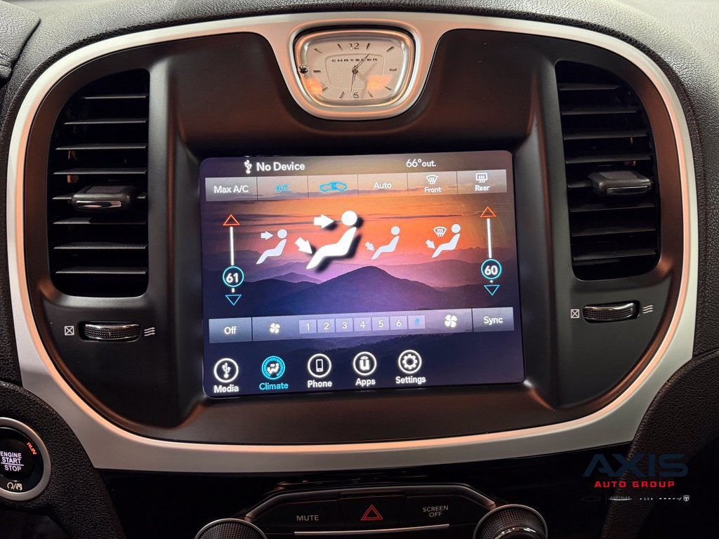 2023 Chrysler 300 Touring AWD