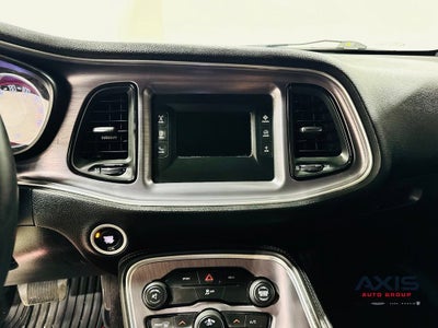 2016 Dodge Challenger SXT