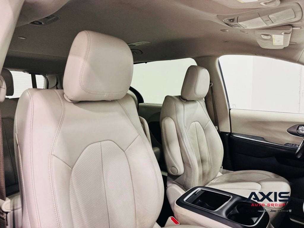 2021 Chrysler Pacifica Touring L