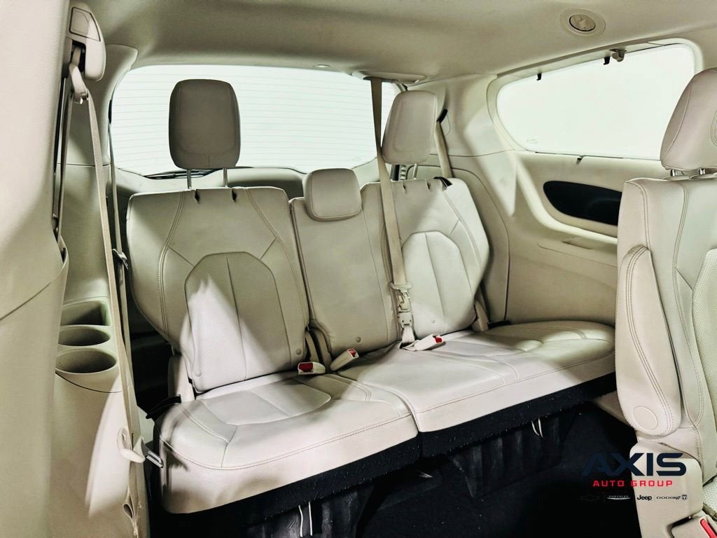 2021 Chrysler Pacifica Touring L