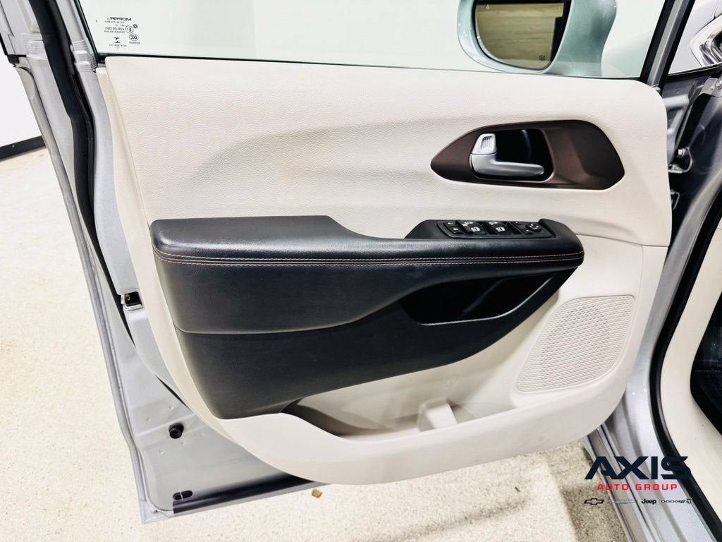 2018 Chrysler Pacifica Touring L Plus