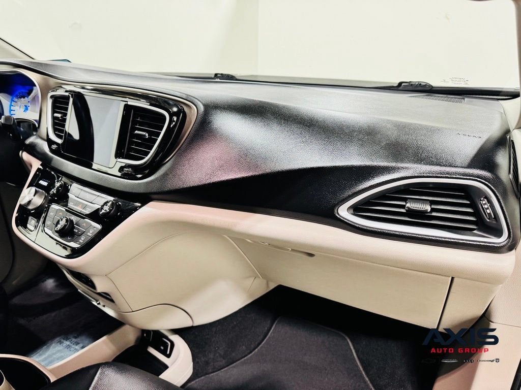 2018 Chrysler Pacifica Touring L Plus