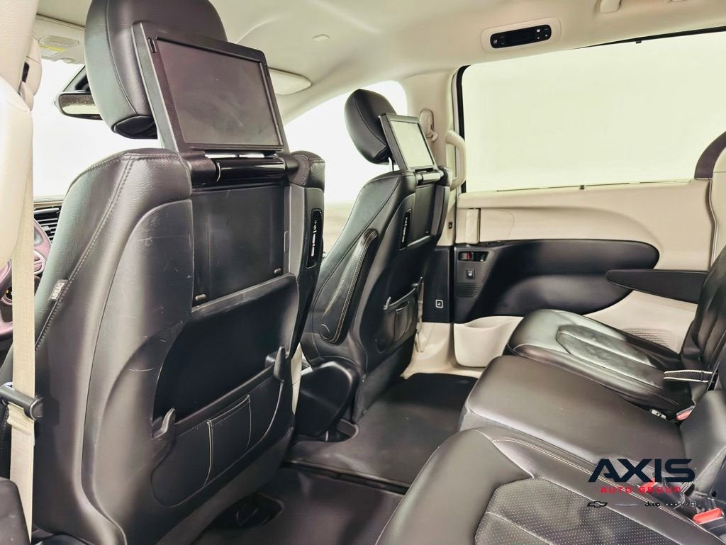 2017 Chrysler Pacifica Touring-L Plus