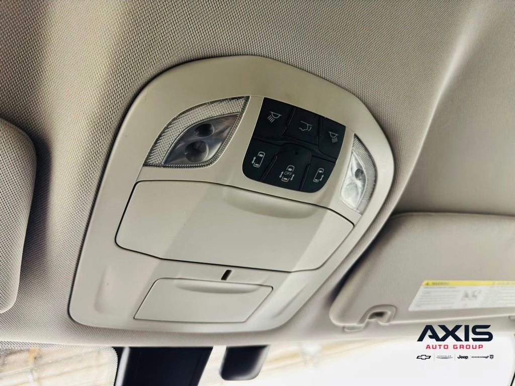 2017 Chrysler Pacifica Touring-L Plus