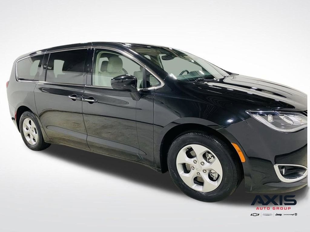 2018 Chrysler Pacifica Hybrid Touring Plus