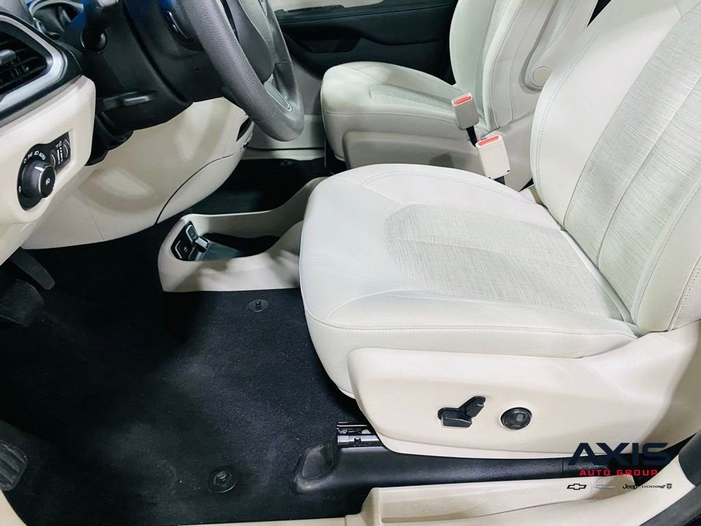 2018 Chrysler Pacifica Hybrid Touring Plus