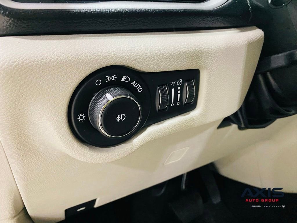 2018 Chrysler Pacifica Hybrid Touring Plus