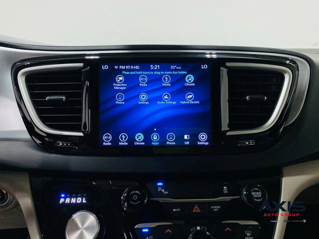 2018 Chrysler Pacifica Hybrid Touring Plus