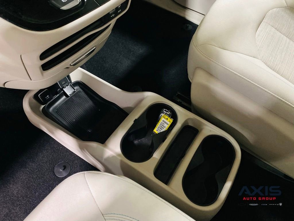 2018 Chrysler Pacifica Hybrid Touring Plus