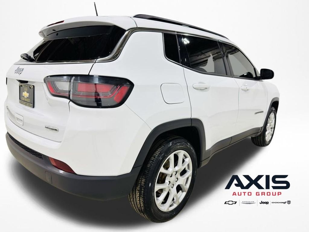 2023 Jeep Compass Latitude Lux FWD