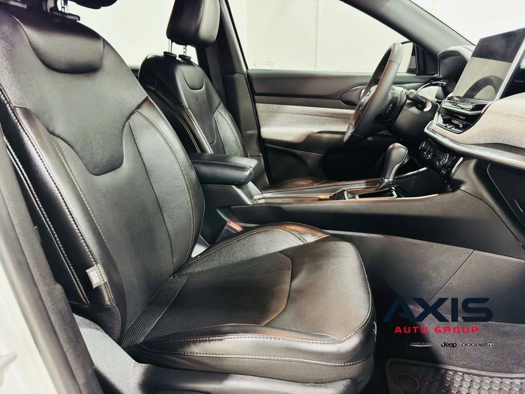 2023 Jeep Compass Latitude Lux FWD