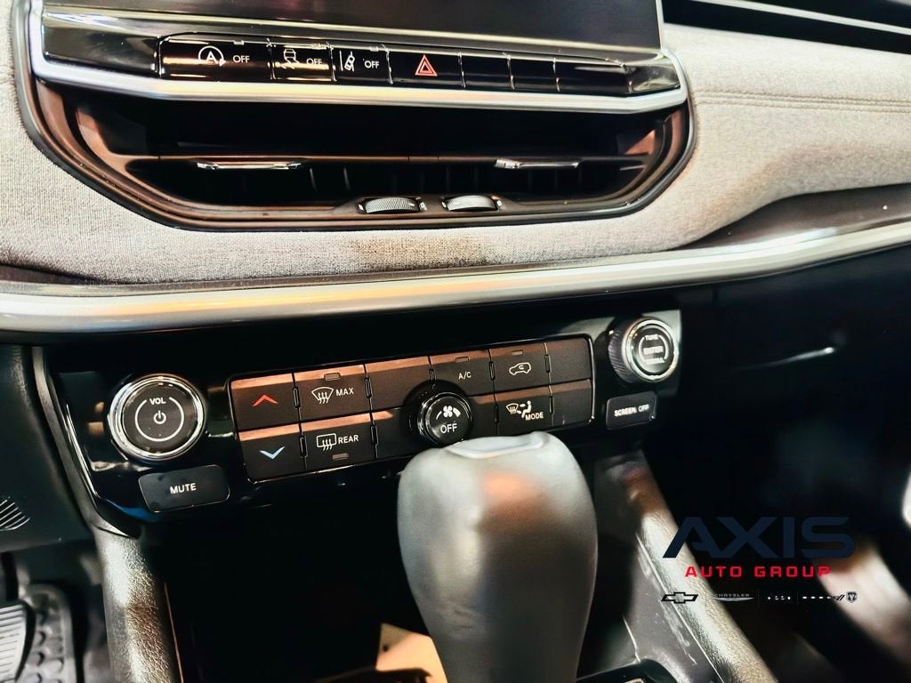 2023 Jeep Compass Latitude Lux FWD