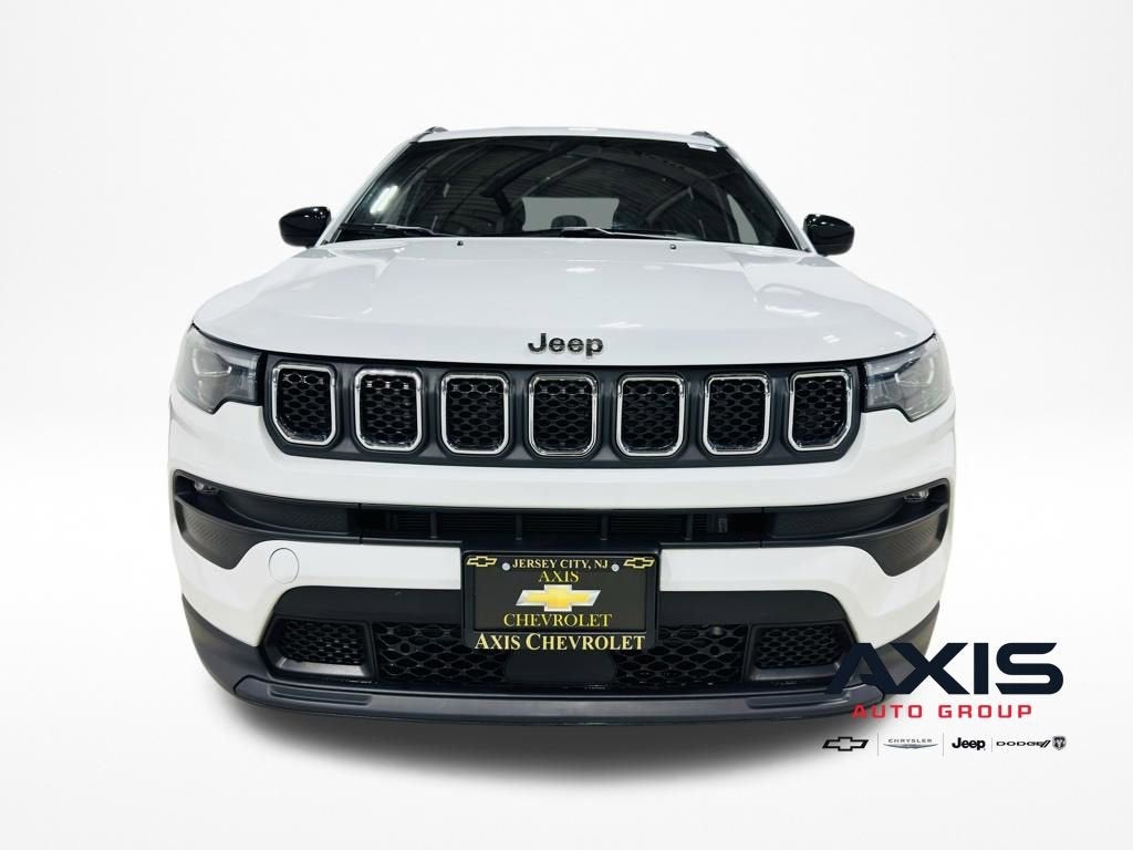 2023 Jeep Compass Latitude Lux FWD