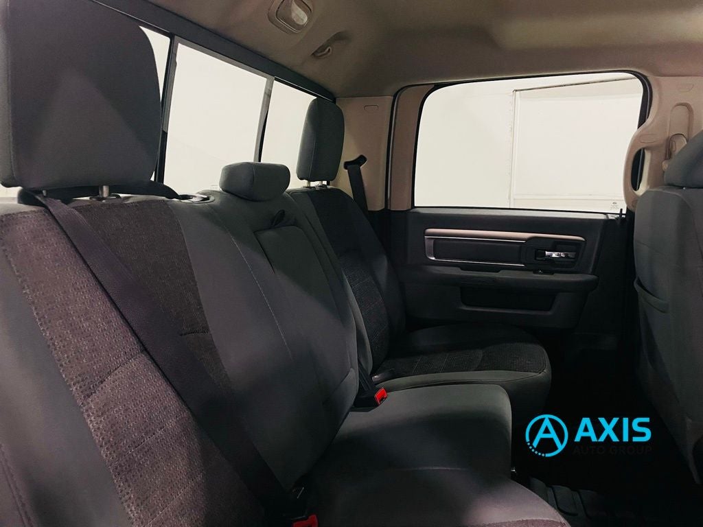 2017 RAM 1500 Big Horn Crew Cab 4x4 5'7" Box