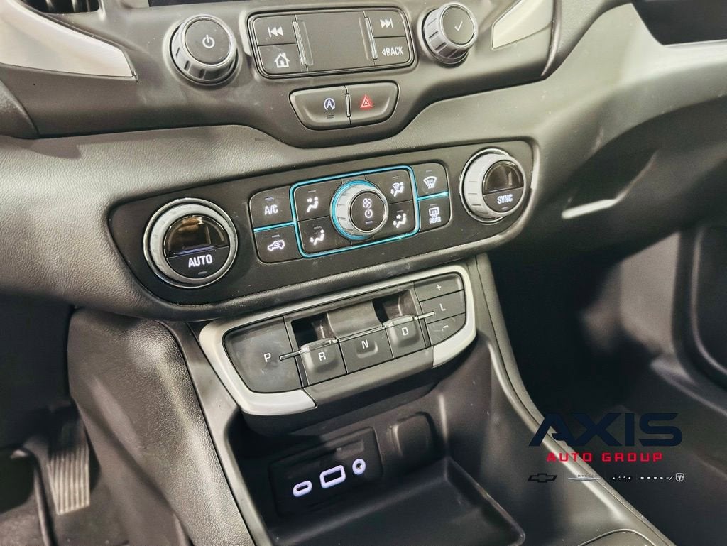 2023 GMC Terrain SLT