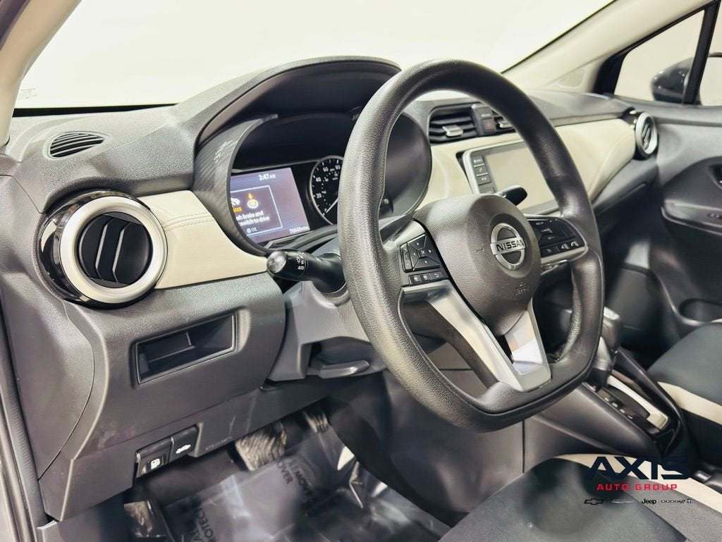 2020 Nissan Versa SV Xtronic CVT