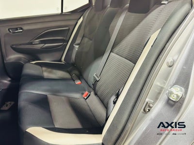 2020 Nissan Versa SV Xtronic CVT