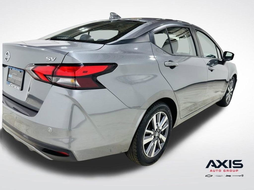 2020 Nissan Versa SV Xtronic CVT