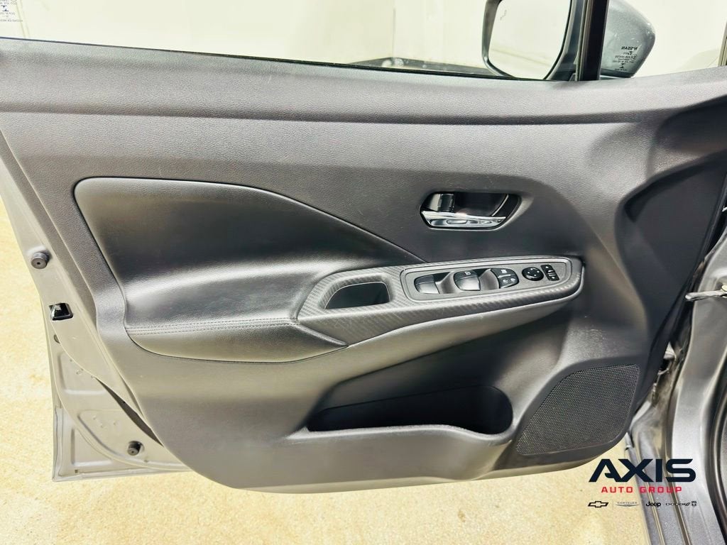 2020 Nissan Versa SV Xtronic CVT