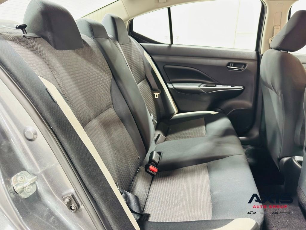 2020 Nissan Versa SV Xtronic CVT