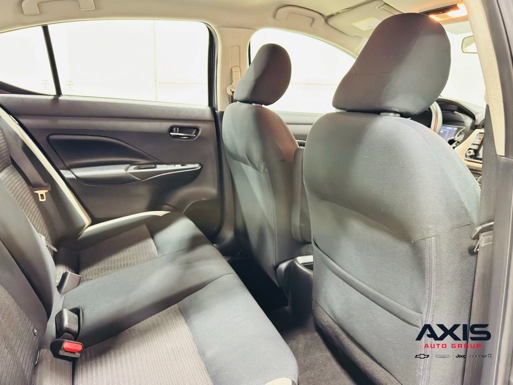 2020 Nissan Versa SV Xtronic CVT