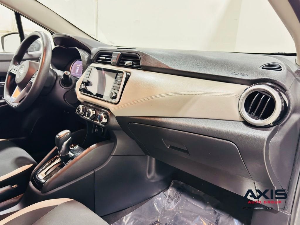 2020 Nissan Versa SV Xtronic CVT
