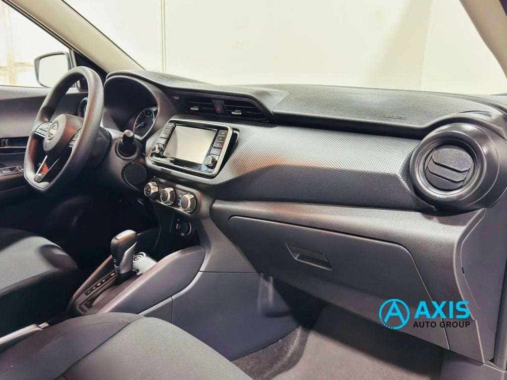 2024 Nissan Kicks S Xtronic CVT