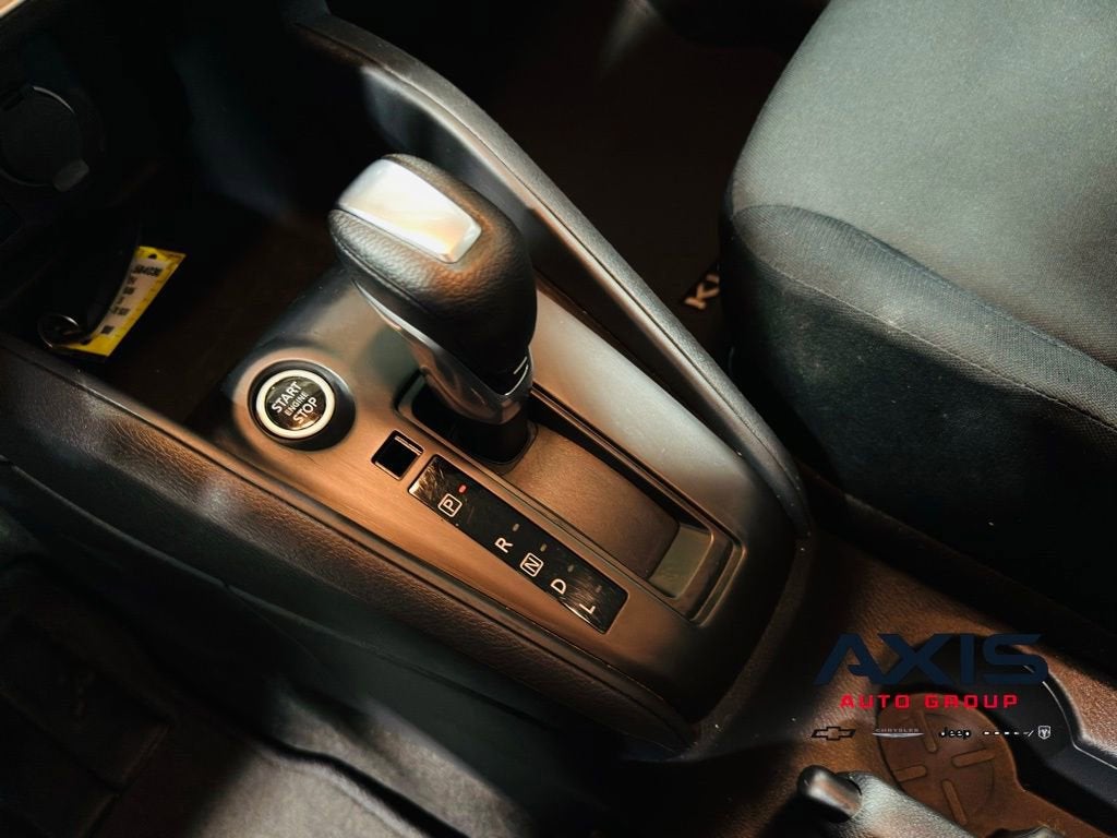 2024 Nissan Kicks S Xtronic CVT