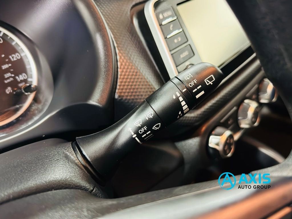 2024 Nissan Kicks S Xtronic CVT