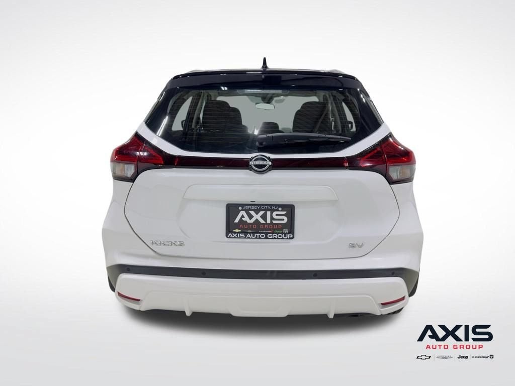 2022 Nissan Kicks SV Xtronic CVT