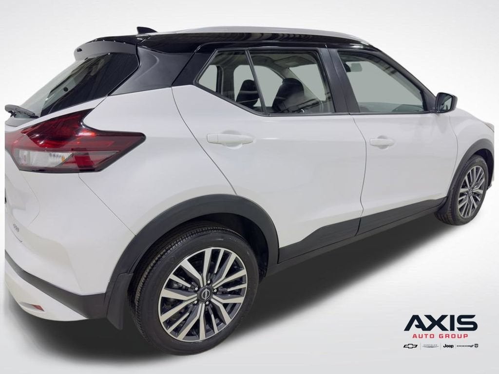 2022 Nissan Kicks SV Xtronic CVT