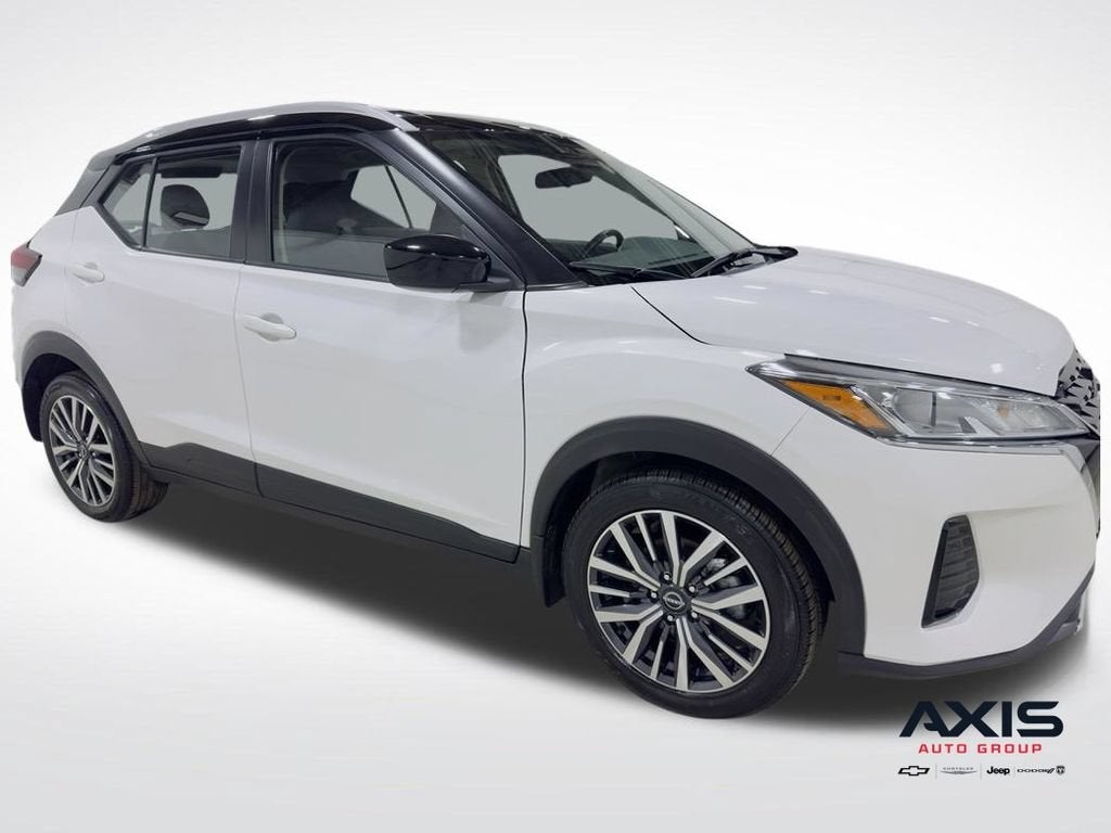 2022 Nissan Kicks SV Xtronic CVT