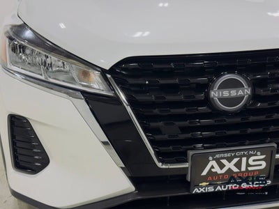 2022 Nissan Kicks SV Xtronic CVT