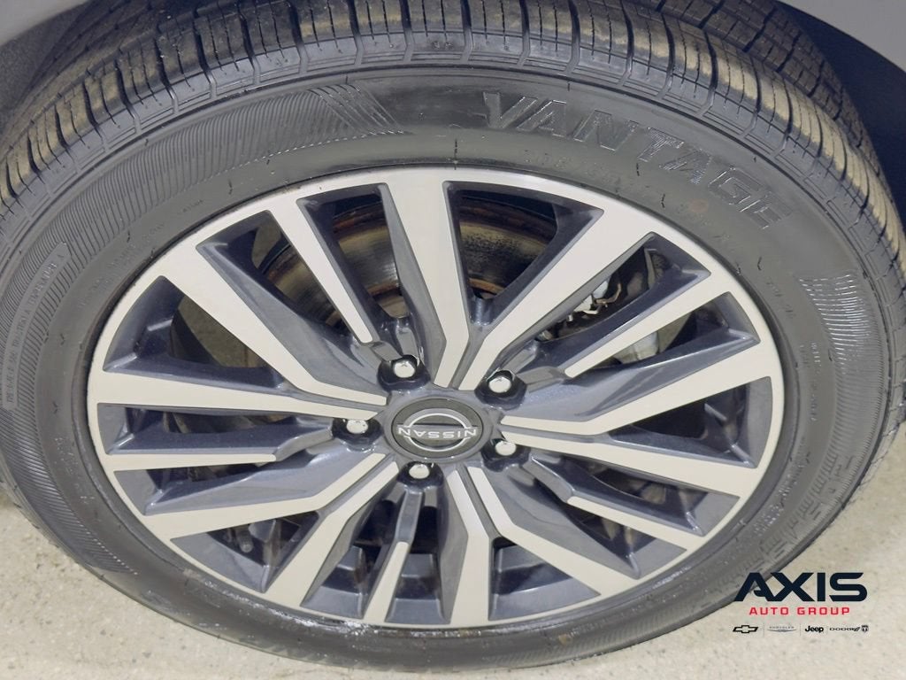 2022 Nissan Kicks SV Xtronic CVT