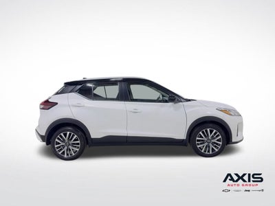 2022 Nissan Kicks SV Xtronic CVT
