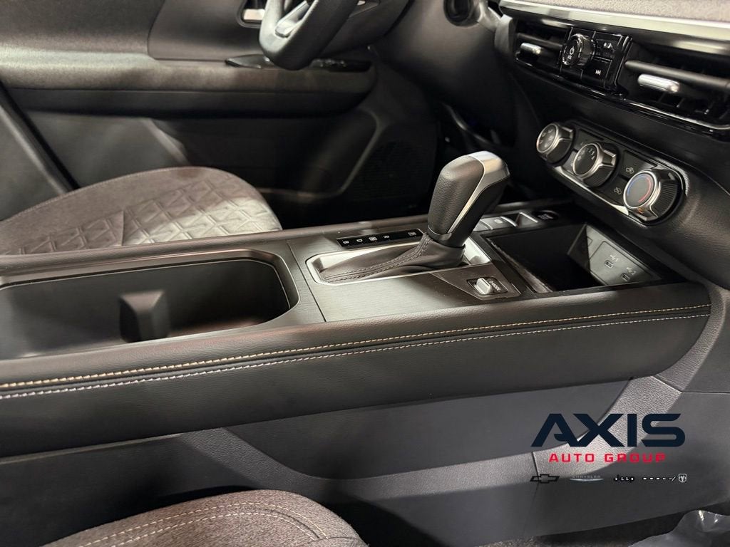 2025 Nissan Kicks SV Intelligent AWD