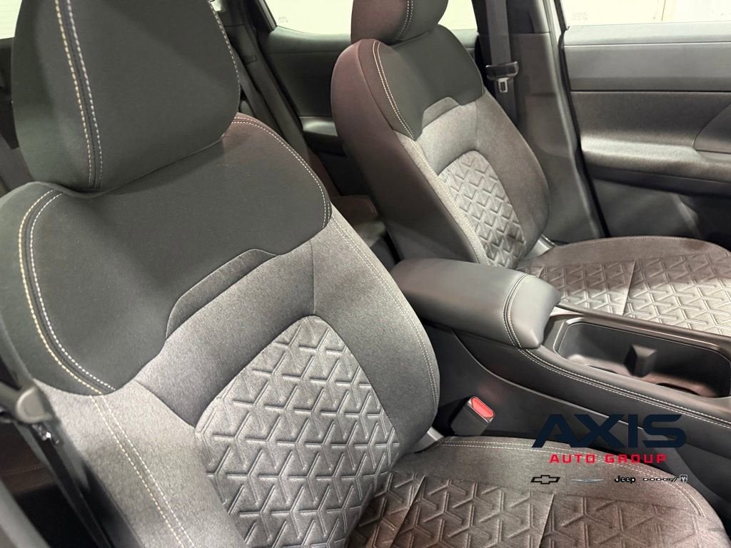 2025 Nissan Kicks SV Intelligent AWD