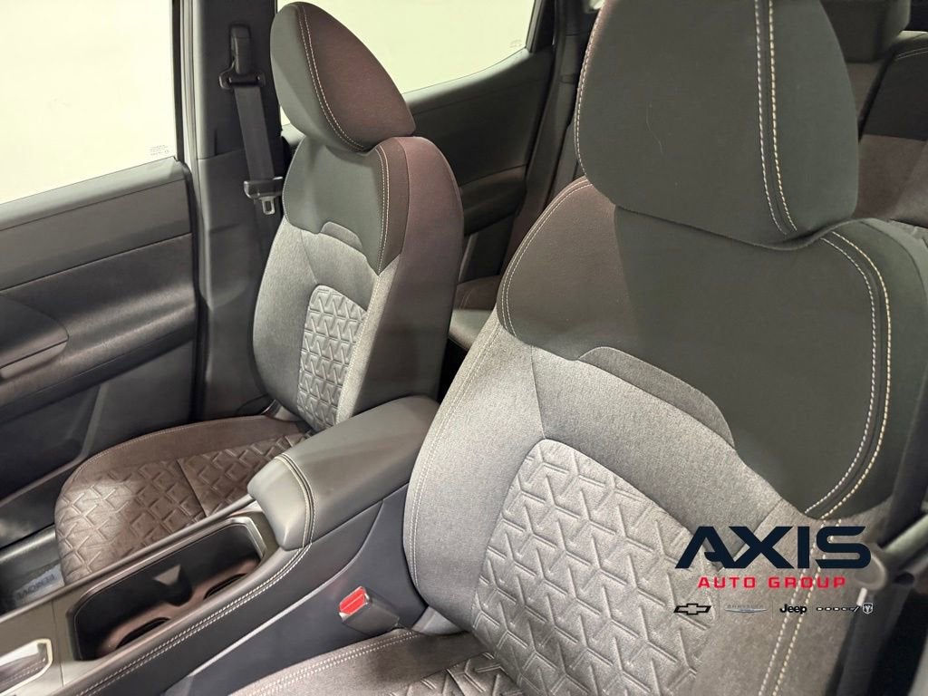 2025 Nissan Kicks SV Intelligent AWD