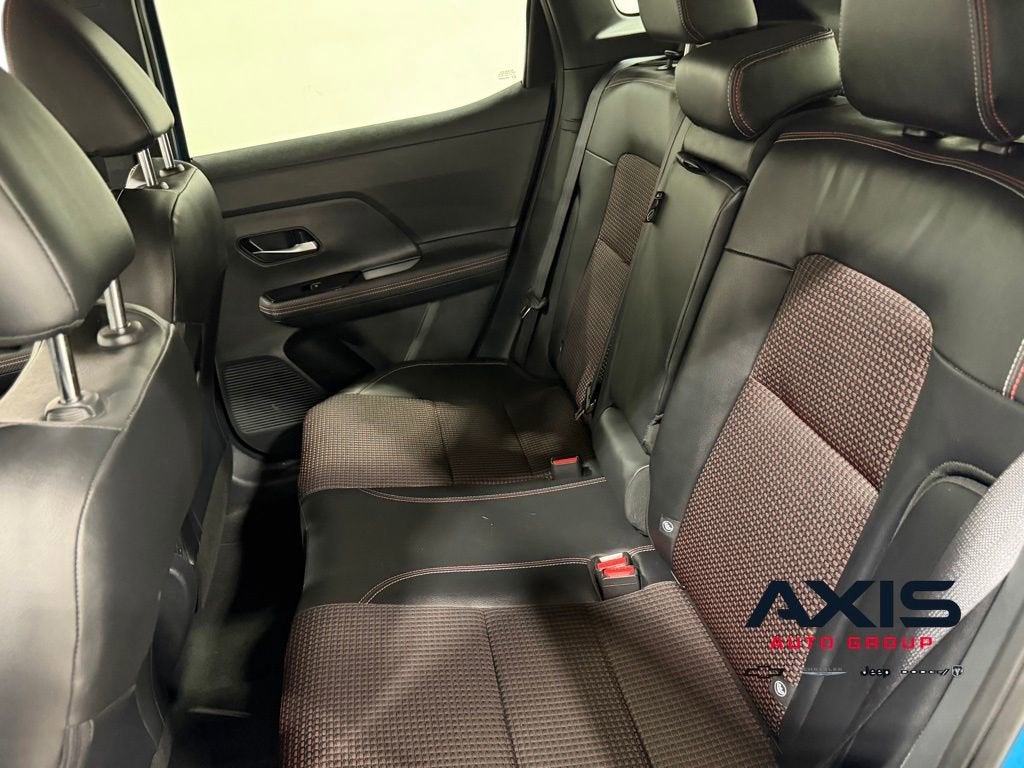 2025 Nissan Kicks SR Intelligent AWD