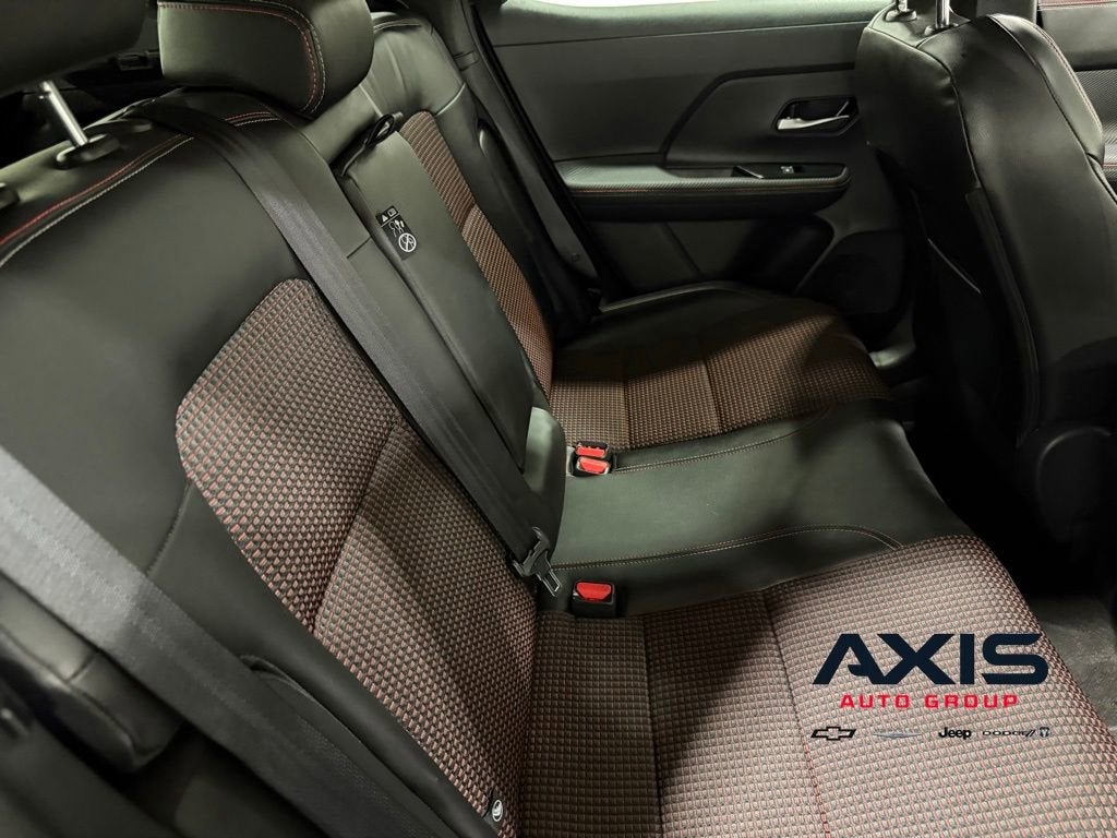 2025 Nissan Kicks SR Intelligent AWD