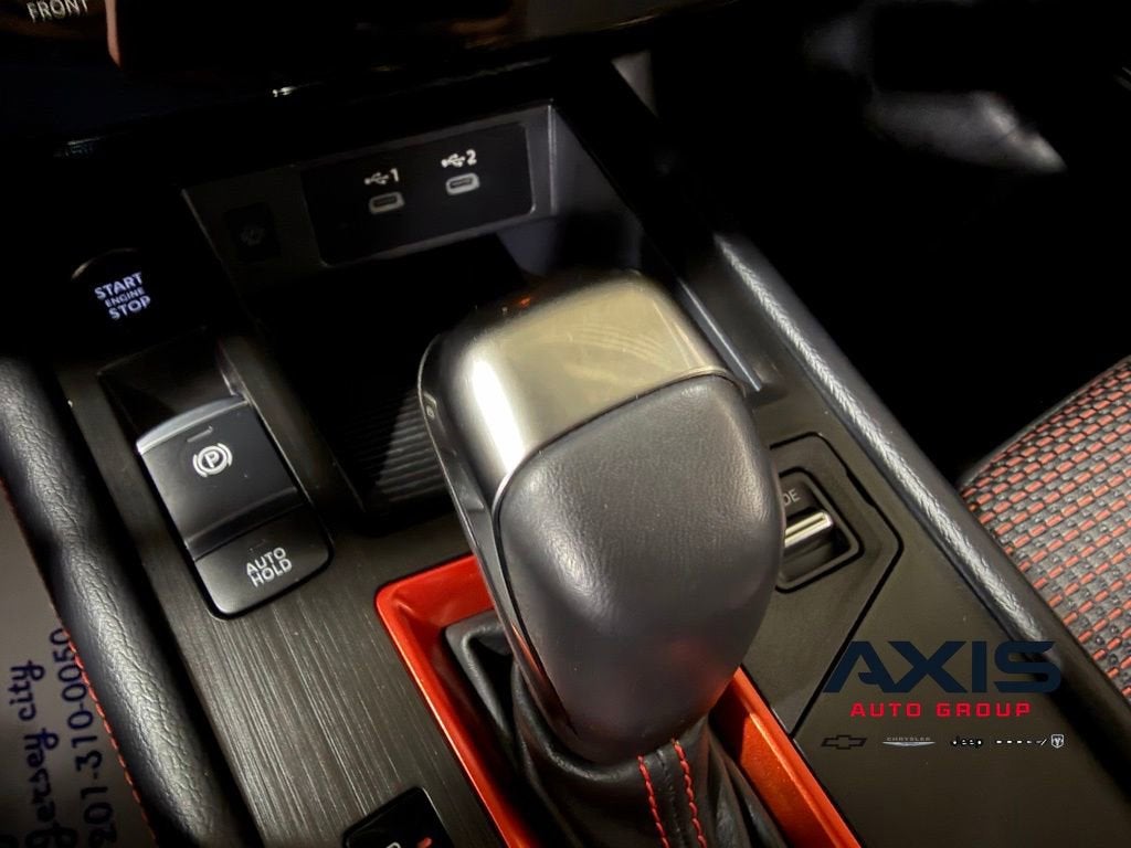 2025 Nissan Kicks SR Intelligent AWD