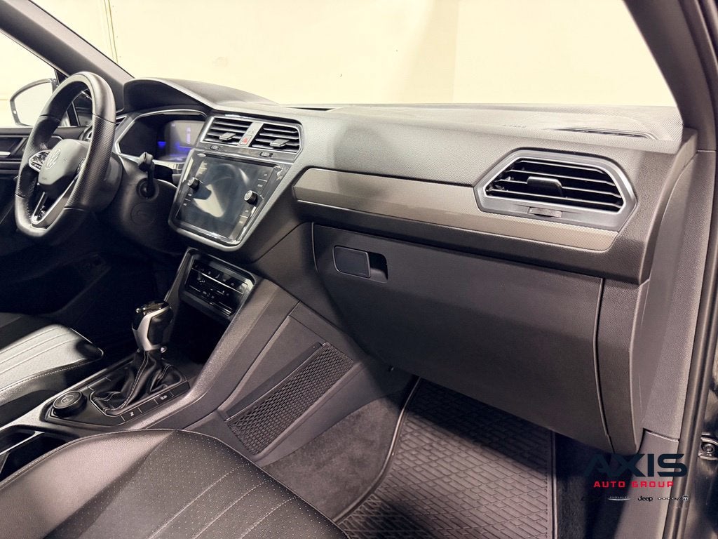 2022 Volkswagen Tiguan SE R-Line Black