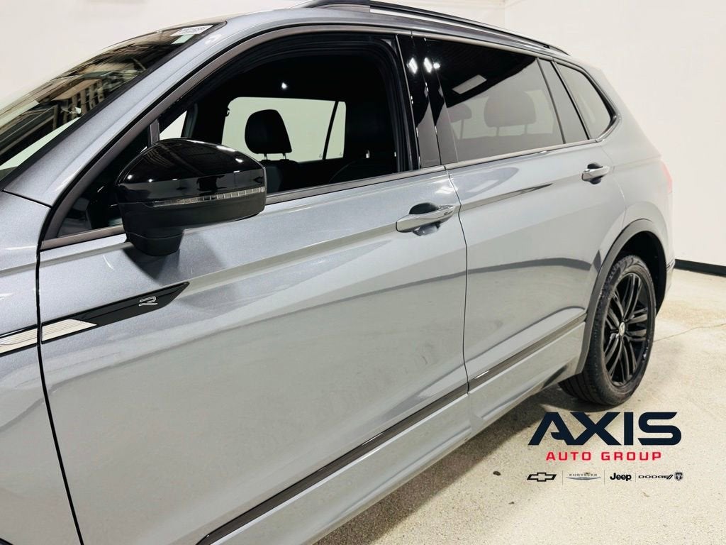 2022 Volkswagen Tiguan 2.0T SE R-Line Black