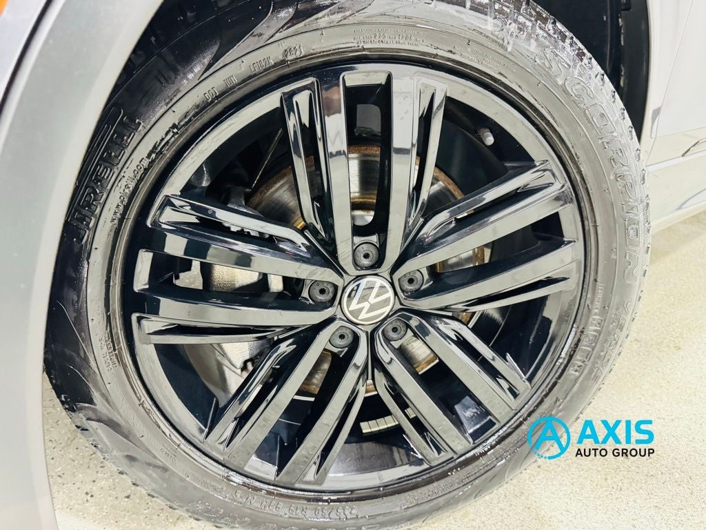 2022 Volkswagen Tiguan 2.0T SE R-Line Black