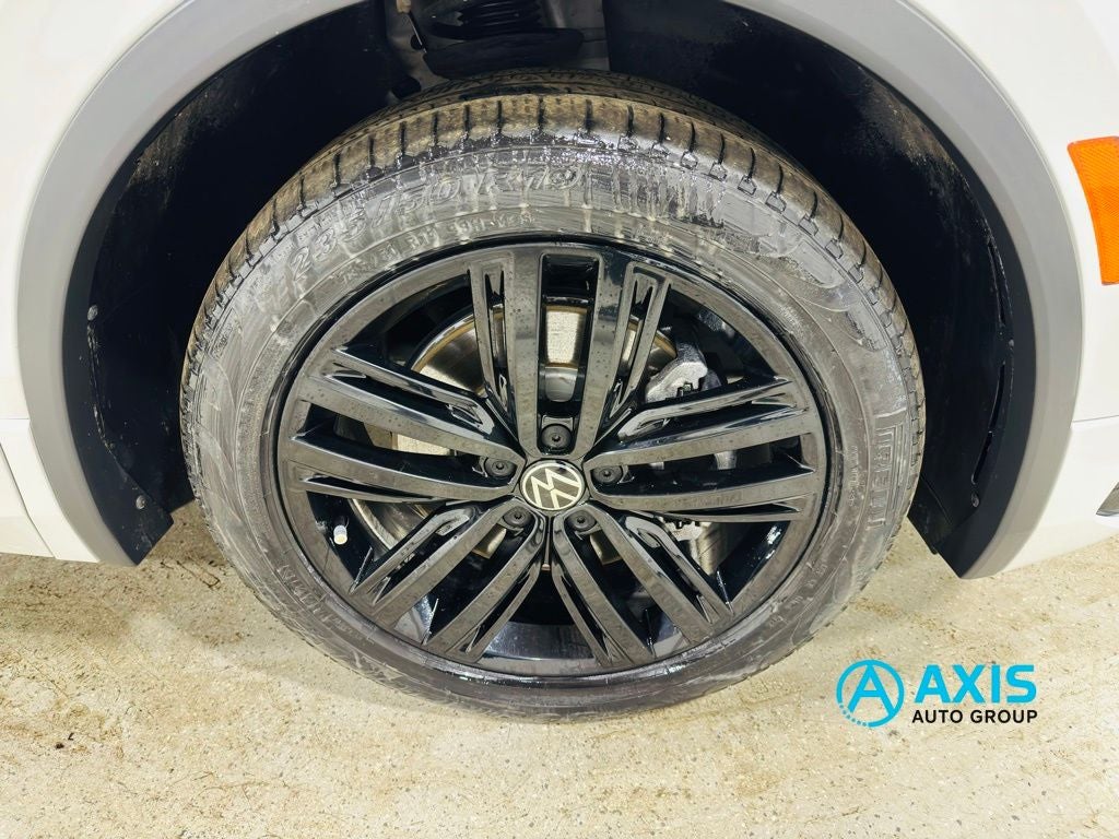 2022 Volkswagen Tiguan 2.0T SE R-Line Black