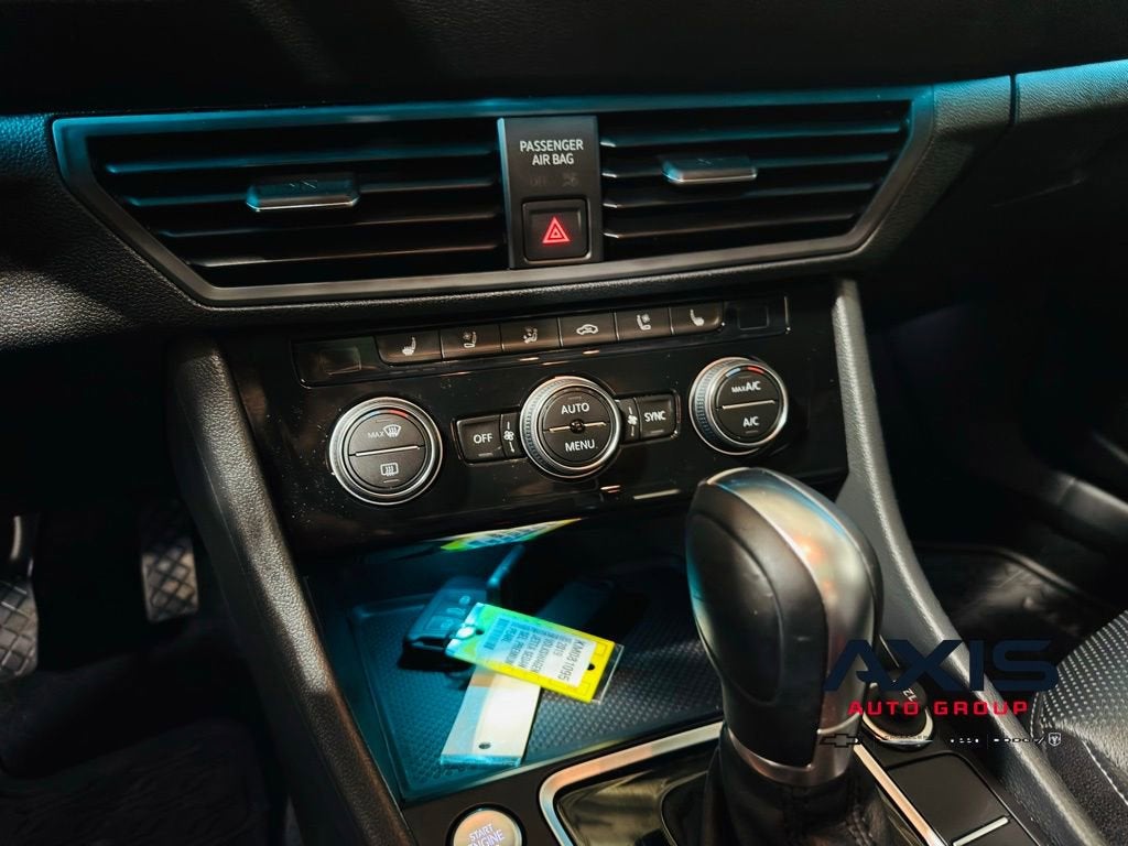 2019 Volkswagen Jetta 1.4T SEL Premium