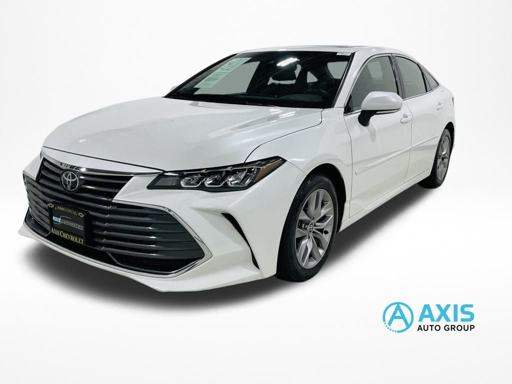 2022 Toyota Avalon XLE