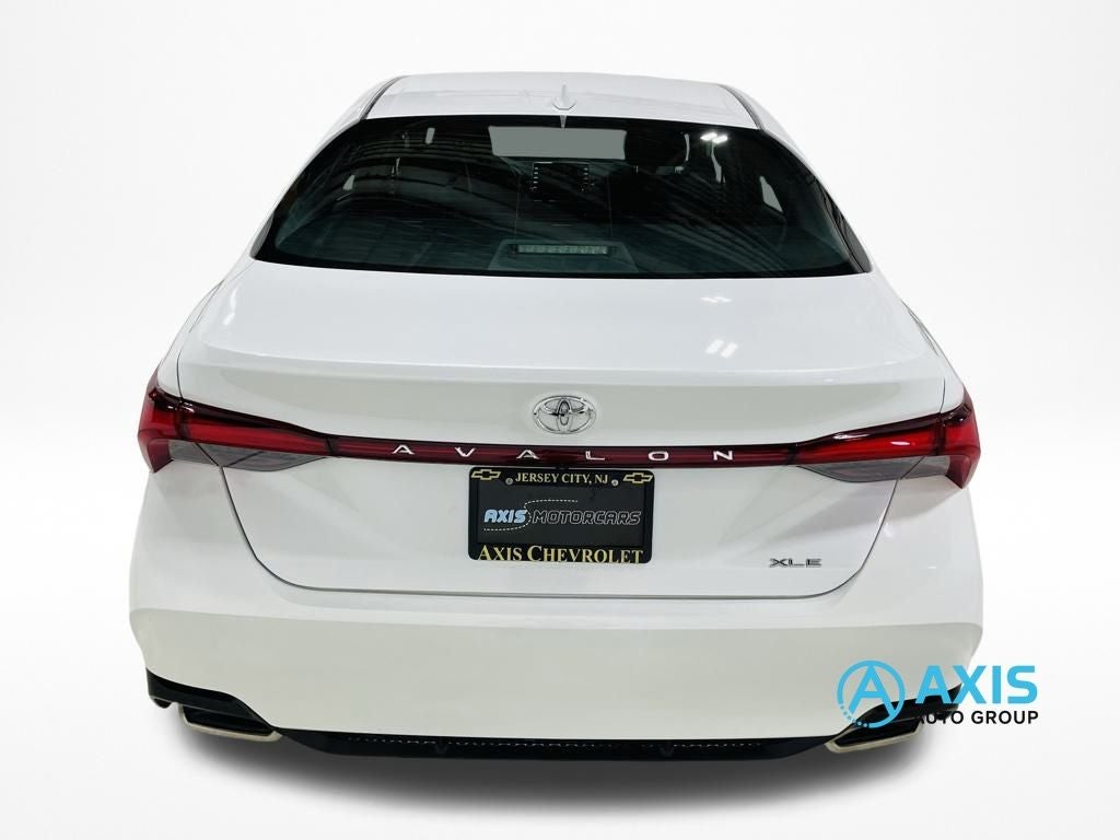 2022 Toyota Avalon XLE
