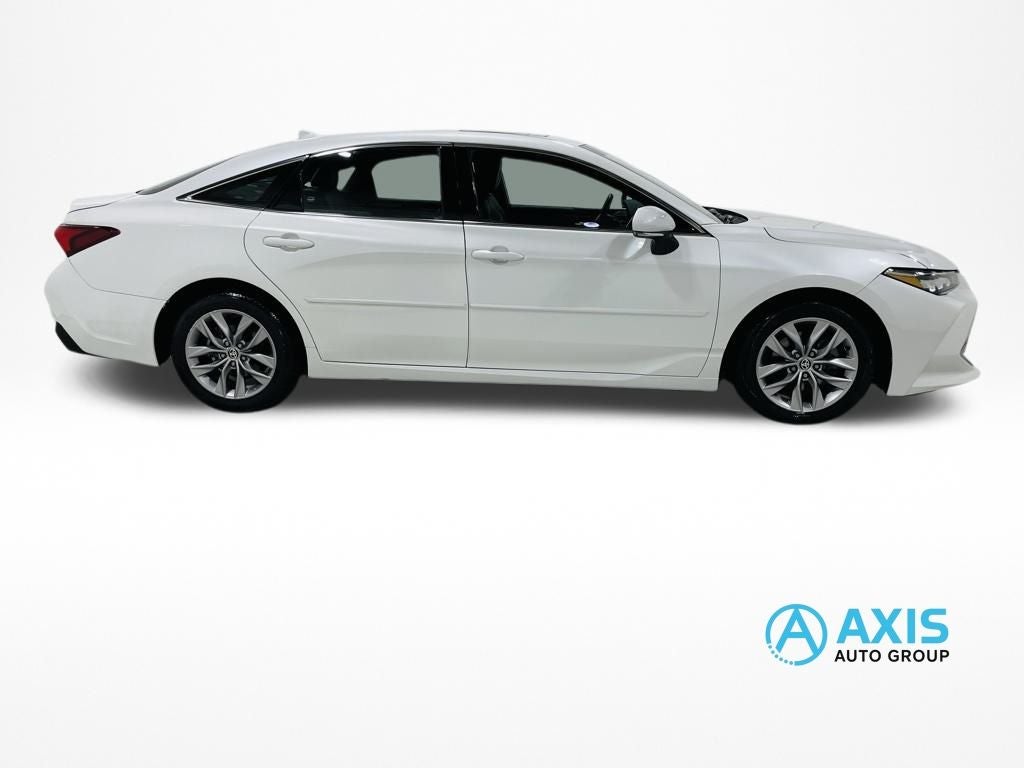 2022 Toyota Avalon XLE